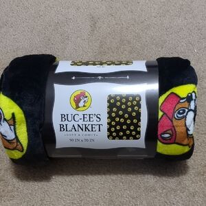Buc-ee's Soft And Comfy Blanket 50" X 70"